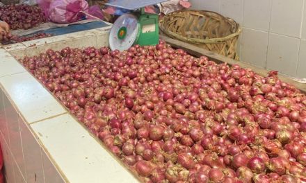 Harga Bawang Merah Naik, Pedagang Keluhkan Sepinya Pembeli