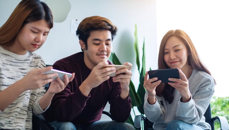 Tren Kebiasaan Anak Muda di Era Media Sosial Saat Ini