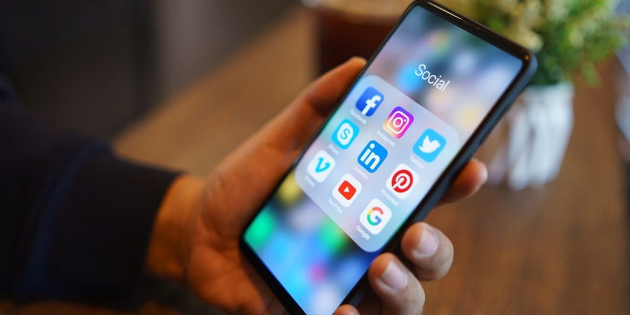 Cara Memverifikasi Informasi Hukum Yang Viral Di Media Sosial