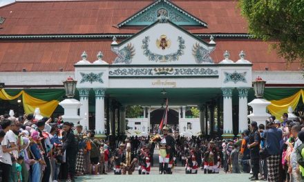 Keraton Di Indonesia: Sejarah Dan Perannya Hingga Saat Ini