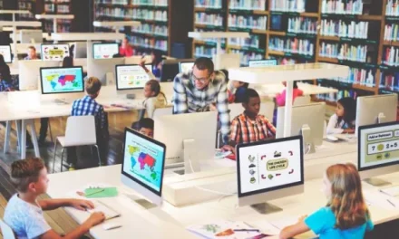 Memanfaatkan Sumber Digital Untuk Menambah Pengetahuan