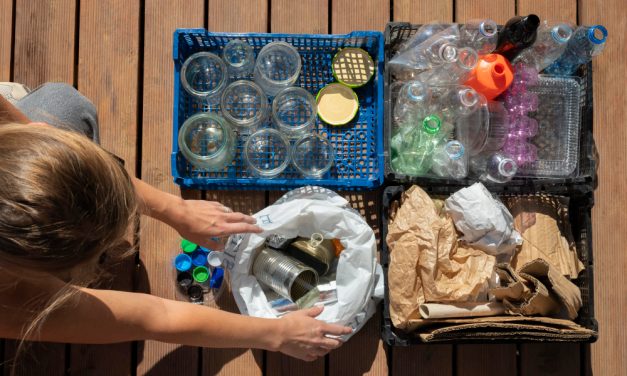 Sampah Plastik: Langkah Sederhana Dari Lingkungan Rumah