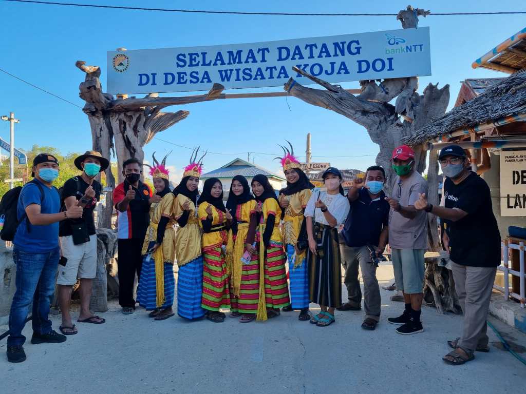Wisata Berbasis Komunitas Mendorong Ekonomi Masyarakat Desa
